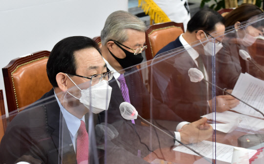 주호영 국민의힘 원내대표가 23일 오전 서울 여의도 국회에서 열린 비상대책위원회의에서 발언하고 있다. [연합뉴스]